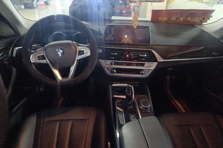 Used BMW 5 Series 2018 525Li Luxury Package Center Console