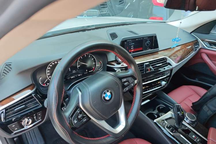 Used BMW 5 Series 2018 528Li Launch Special Edition Center Console