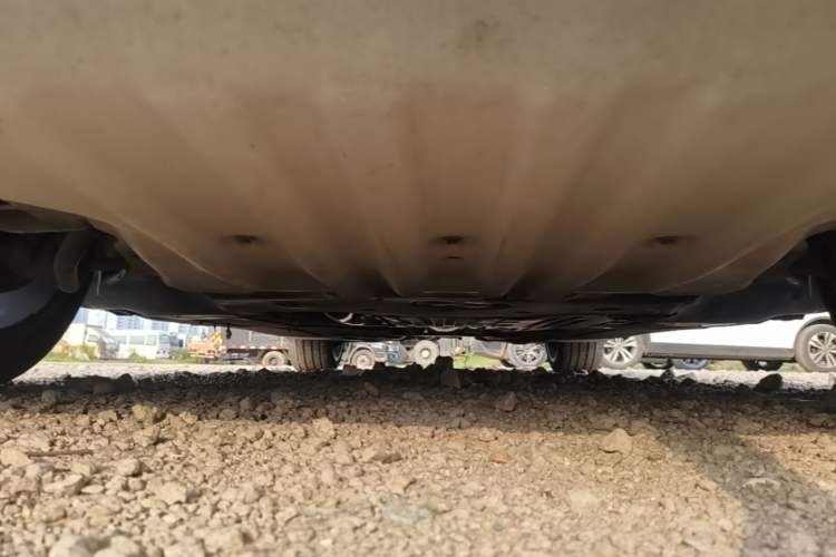 Used BMW 5 Series 2018 530Li Leading Model M Sport Package Chassis Front