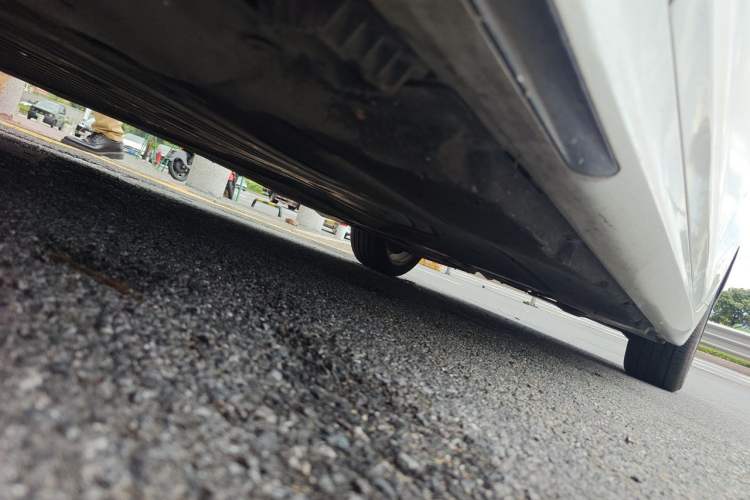 Used BMW 5 Series 2018 525Li M Sport Package Chassis Front Left