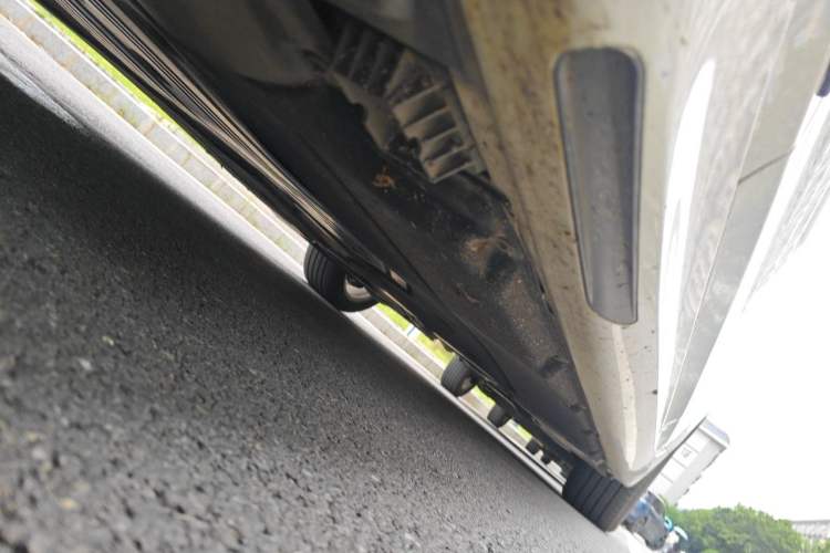 Used BMW 5 Series 2018 525Li M Sport Package Chassis Front Left