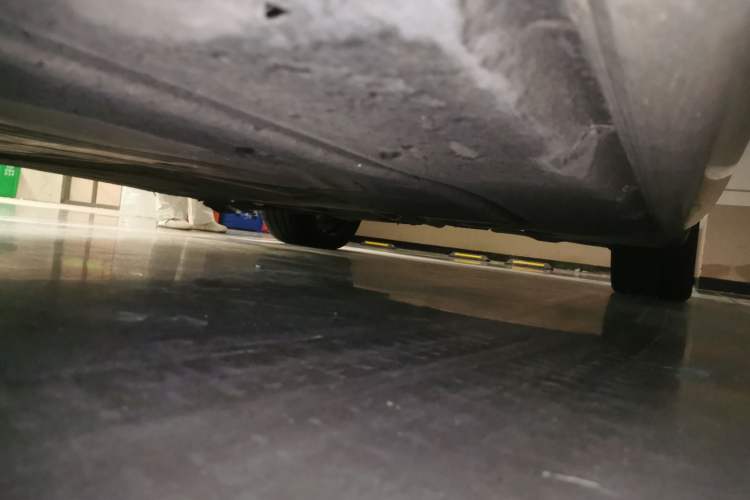 Used BMW 5 Series 2018 530Li Leading Model M Sport Package Chassis Front Left