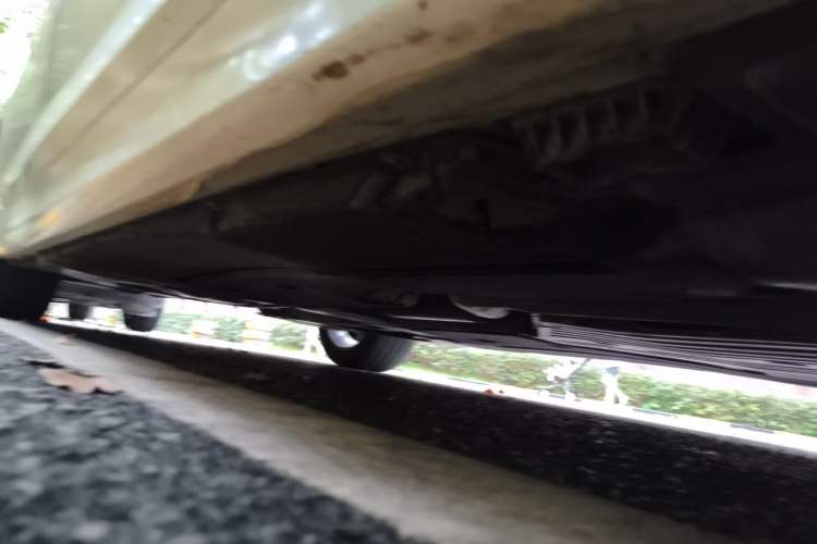Used BMW 5 Series 2018 528Li Launch Special Edition Chassis Front Right