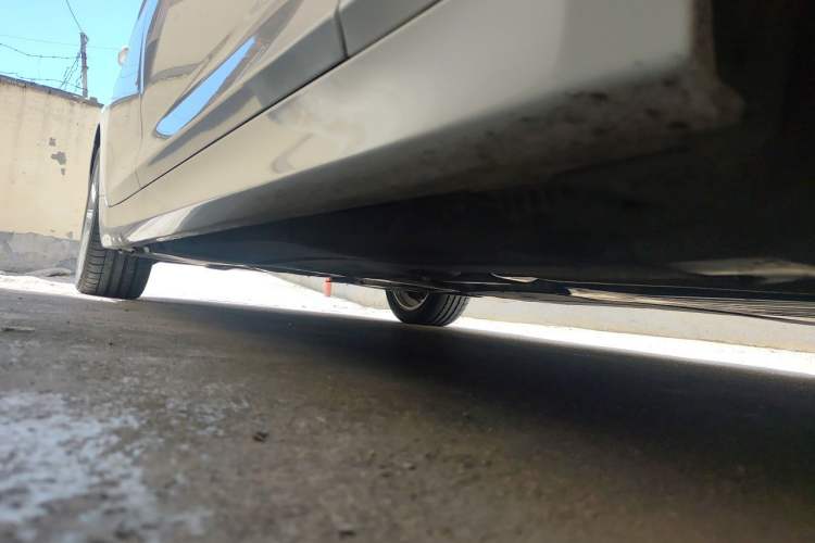 Used BMW 5 Series 2018 528Li Launch Special Edition Chassis Front Right