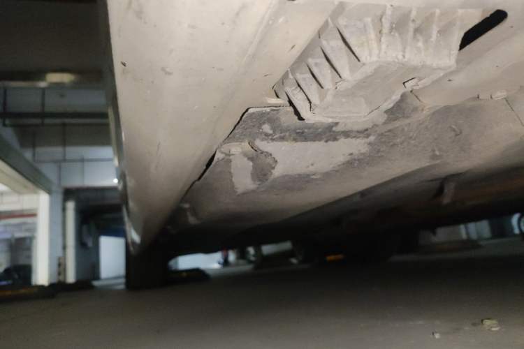 Used BMW 5 Series 2018 528Li Launch Special Edition Chassis Front Right
