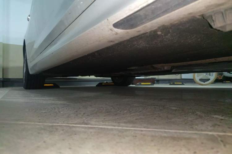 Used BMW 5 Series 2018 525Li M Sport Package Chassis Front Right