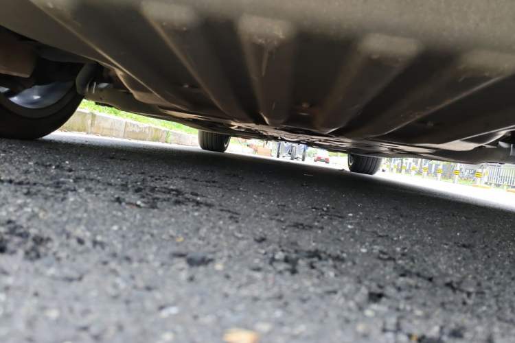 Used BMW 5 Series 2018 530Li Leading Model M Sport Package Chassis Front