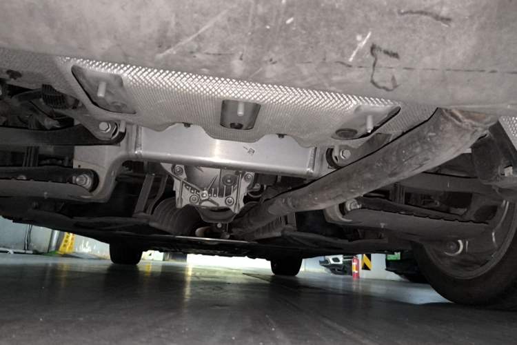 Used BMW 5 Series 2018 525Li Luxury Package Chassis Rear