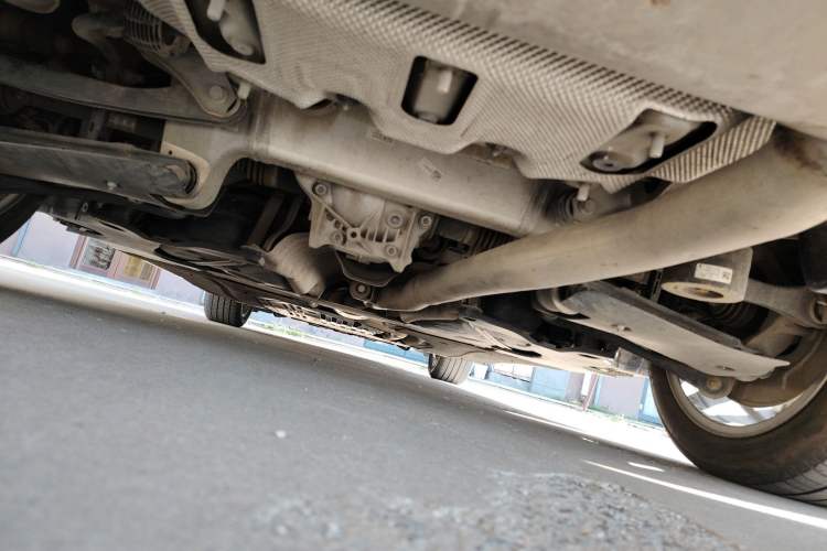 Used BMW 5 Series 2018 528Li Launch Special Edition Chassis Rear