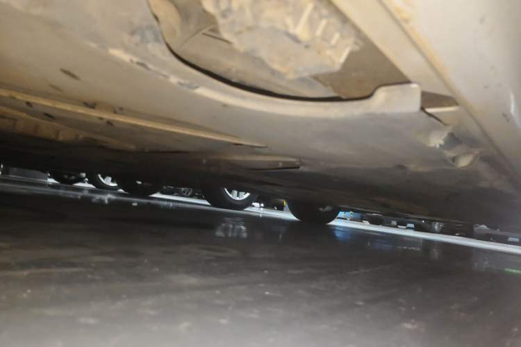 Used BMW 5 Series 2018 525Li M Sport Package Chassis Rear Right