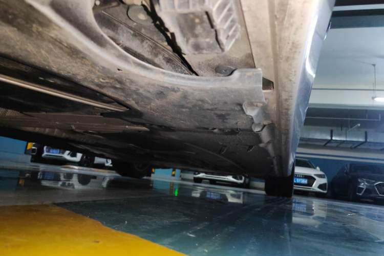 Used BMW 5 Series 2018 528Li Launch Special Edition Chassis Rear Right