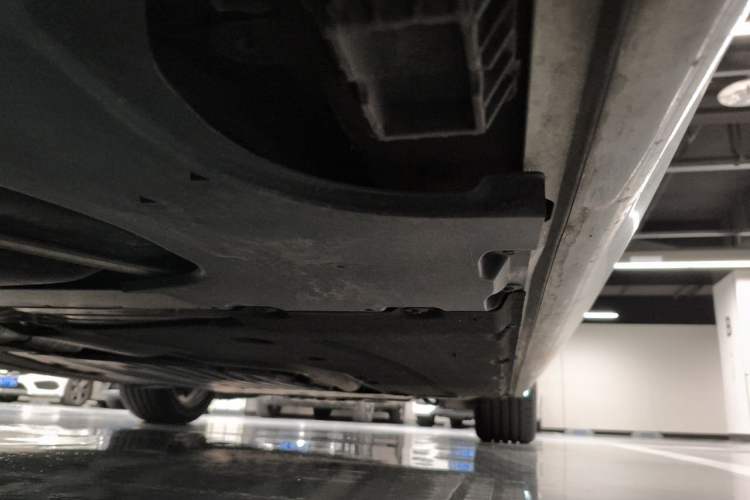 Used BMW 5 Series 2018 525Li M Sport Package Chassis Rear Right