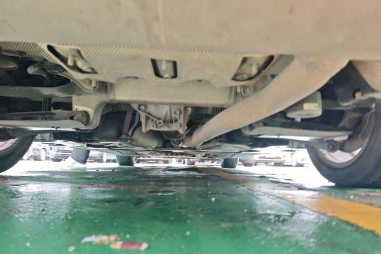Used BMW 5 Series 2018 528Li Launch Special Edition Chassis Rear