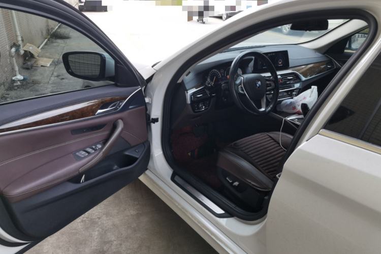 Used BMW 5 Series 2018 525Li Luxury Package Driver Seat