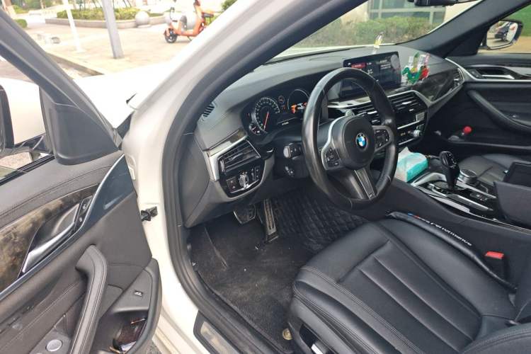 Used BMW 5 Series 2018 525Li M Sport Package Driver Seat