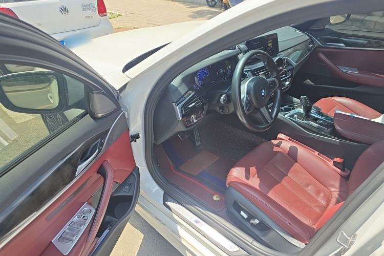 Used BMW 5 Series 2018 Restyled 530Li Luxury Edition M Sport Package Driver Seat