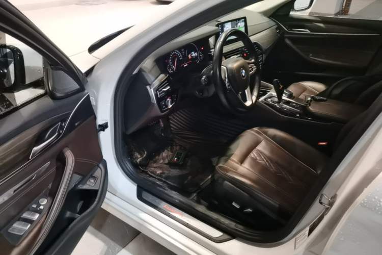 Used BMW 5 Series 2018 Facelifted 530Li Luxury Edition Premium Package Driver Seat