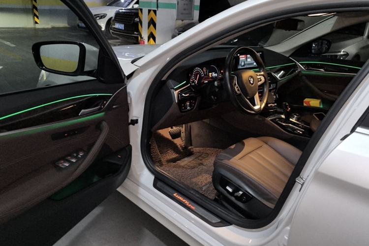 Used BMW 5 Series 2018 525Li Luxury Package Driver Seat