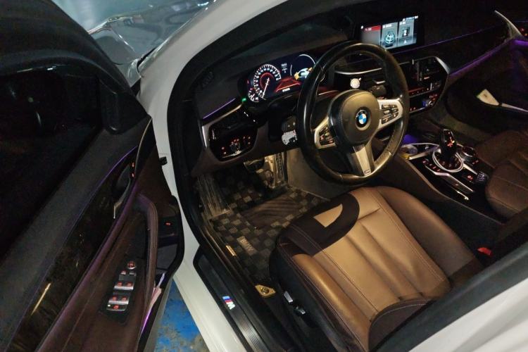Used BMW 5 Series 2018 525Li M Sport Package Driver Seat