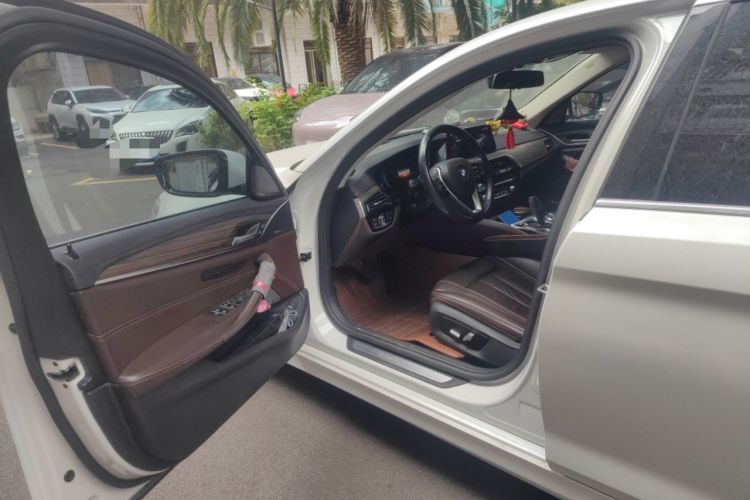 Used BMW 5 Series 2018 530Li Luxury Edition Premium Package Driver Seat