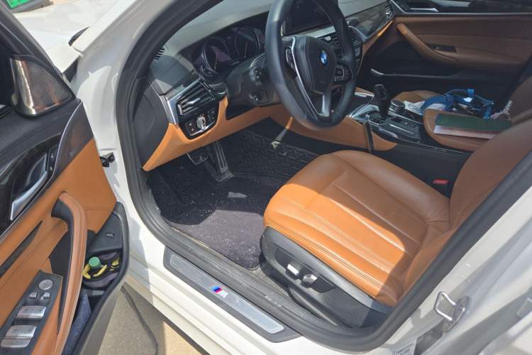 Used BMW 5 Series 2018 Restyled 530Li Leading Edition M Sport Package Driver Seat