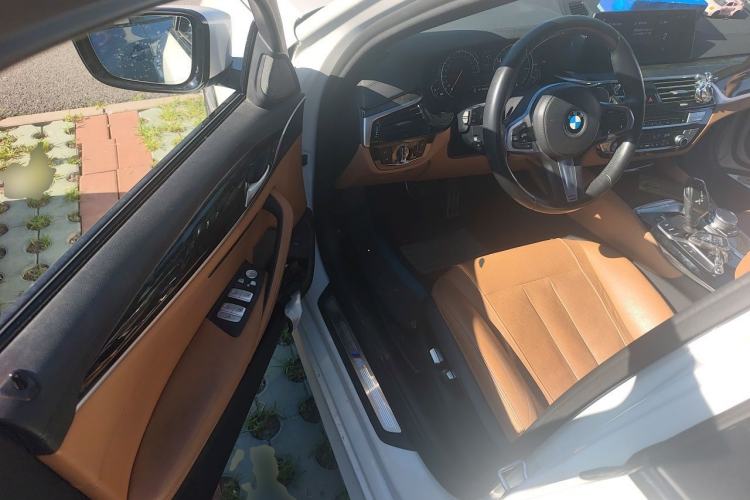 Used BMW 5 Series 2018 530Li Luxury Edition M Sport Package Driver Seat