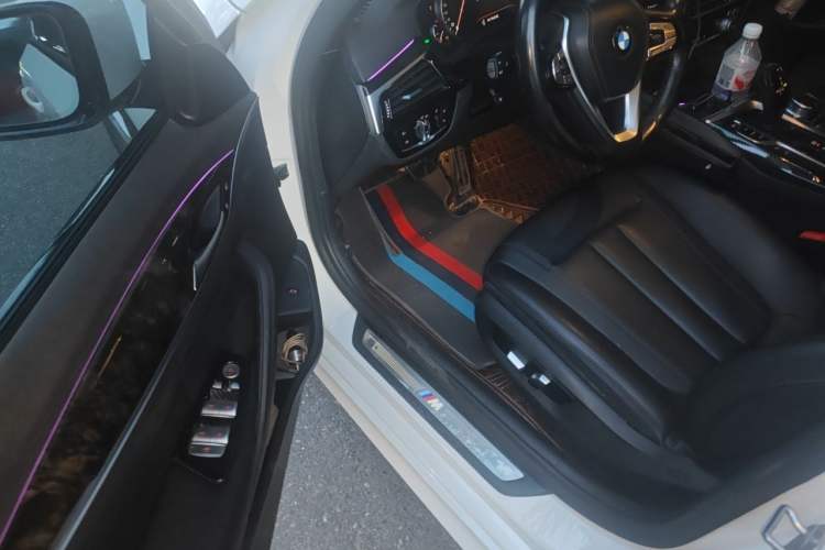 Used BMW 5 Series 2018 525Li M Sport Package Driver Seat