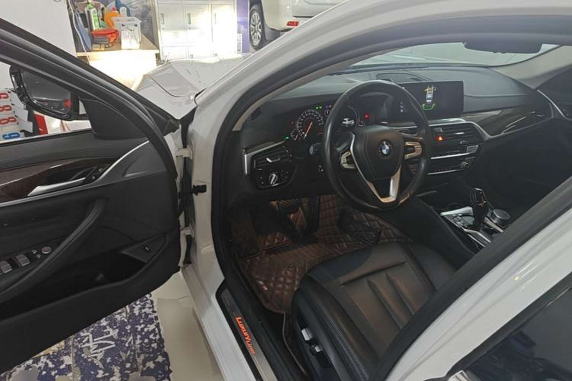 Used BMW 5 Series 2018 525Li Luxury Package Driver Seat