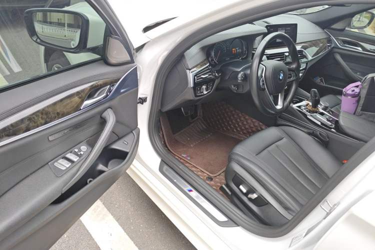 Used BMW 5 Series 2018 525Li M Sport Package Driver Seat