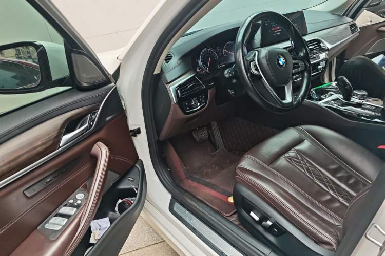 Used BMW 5 Series 2018 Revised Version 530Li Leading Edition Luxury Package Driver Seat