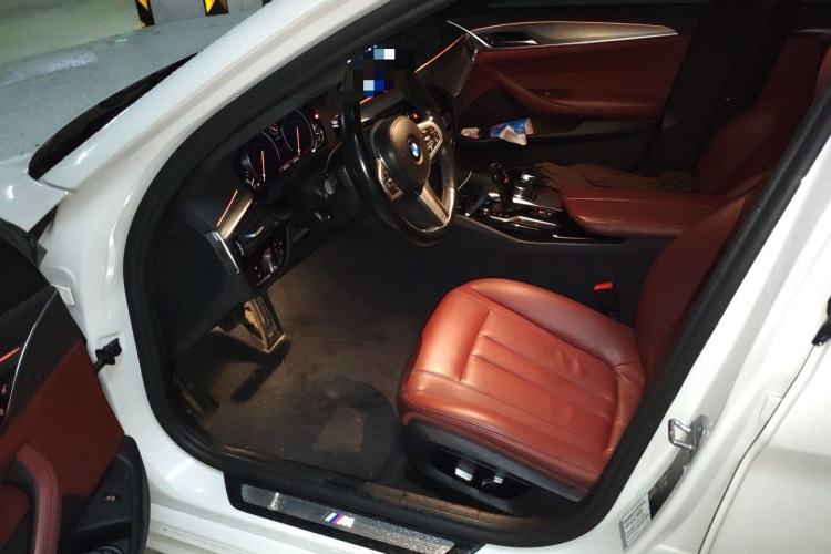 Used BMW 5 Series 2018 Restyled 530Li Leading Edition M Sport Package Driver Seat