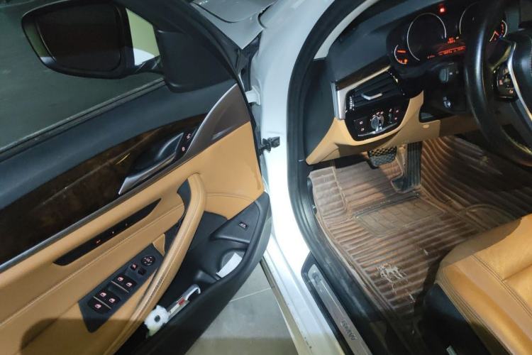 Used BMW 5 Series 2018 528Li Launch Special Edition Driver Seat