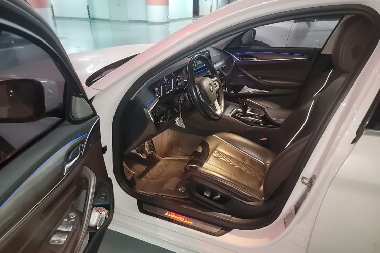 Used BMW 5 Series 2018 Facelifted 530Li Luxury Edition Premium Package Driver Seat