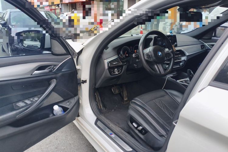 Used BMW 5 Series 2018 Restyled 530Li Luxury Edition M Sport Package Driver Seat