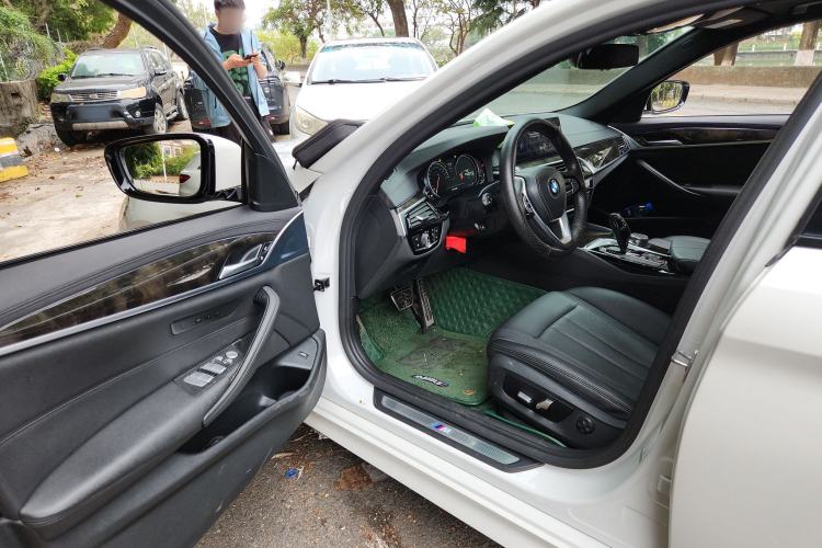 Used BMW 5 Series 2018 525Li M Sport Package Driver Seat