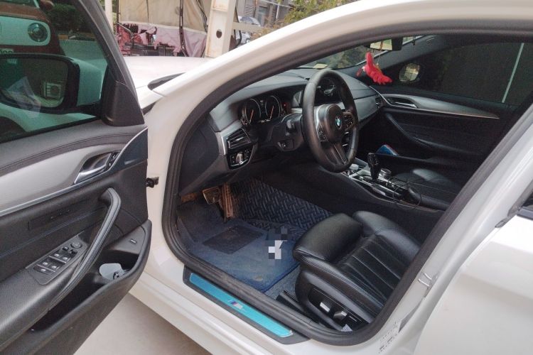 Used BMW 5 Series 2018 525i M Sport Package Driver Seat