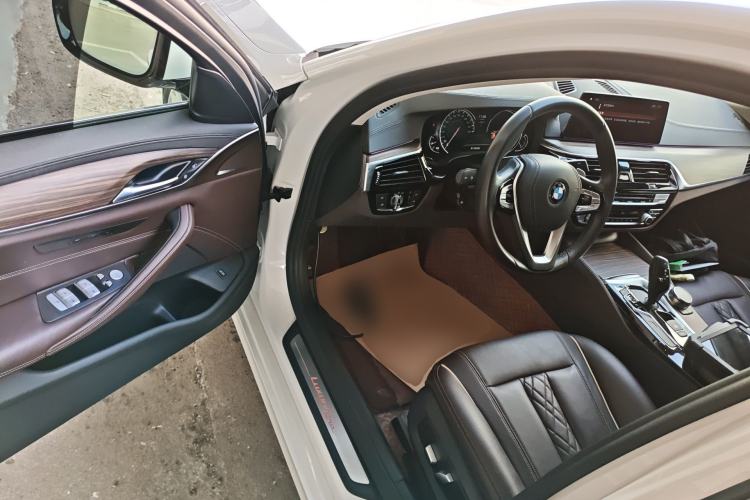 Used BMW 5 Series 2018 Revised Version 530Li Leading Edition Luxury Package Driver Seat