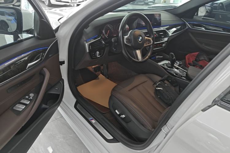 Used BMW 5 Series 2018 525Li M Sport Package Driver Seat