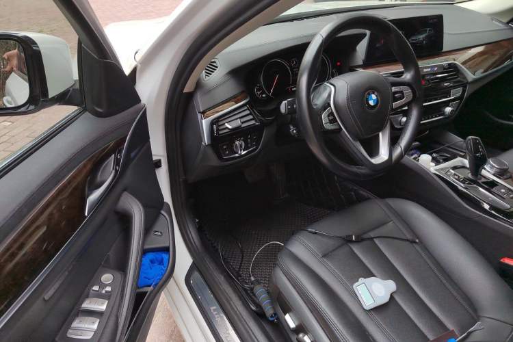 Used BMW 5 Series 2018 525Li Luxury Package Driver Seat