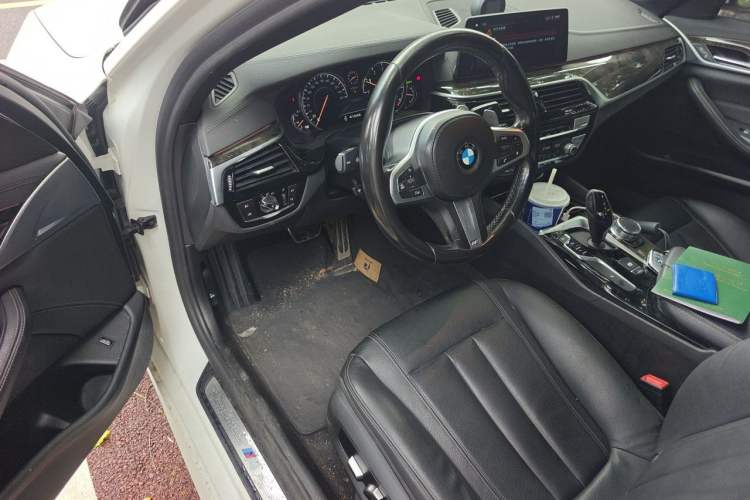Used BMW 5 Series 2018 Restyled 530Li Leading Edition M Sport Package Driver Seat