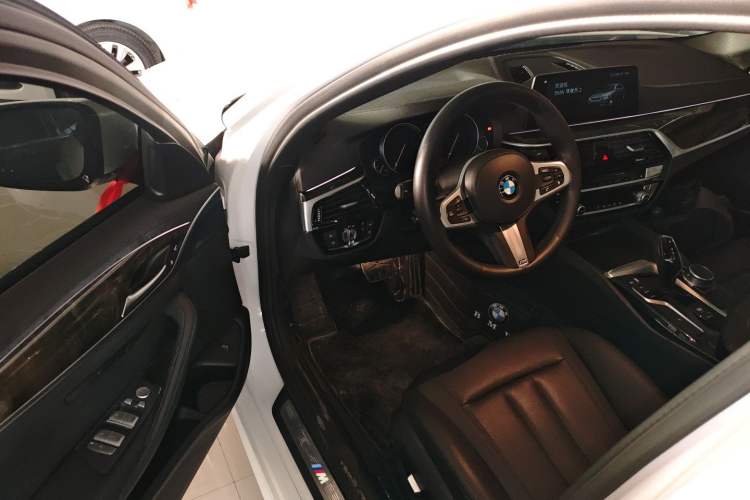 Used BMW 5 Series 2018 525Li M Sport Package Driver Seat