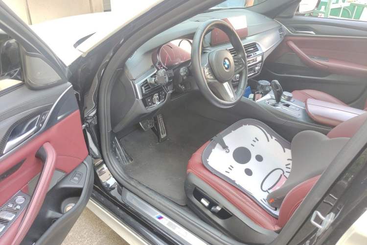 Used BMW 5 Series 2018 Restyled 530Li Luxury Edition M Sport Package Driver Seat