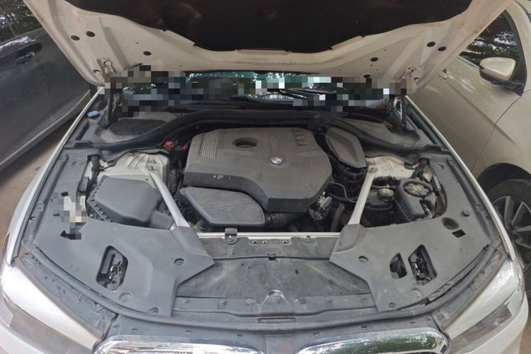 Used BMW 5 Series 2018 525Li M Sport Package Engine Bay