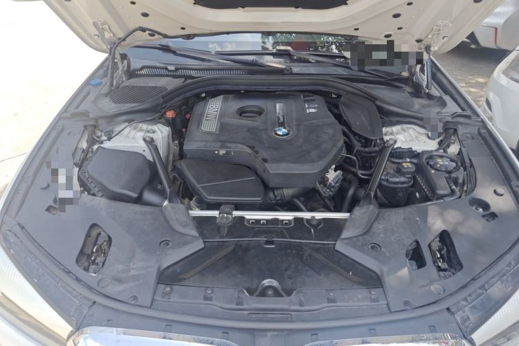 Used BMW 5 Series 2018 528Li Launch Special Edition Engine Bay