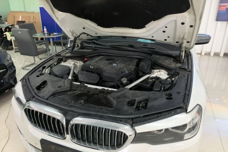 Used BMW 5 Series 2018 525Li Luxury Package Engine Bay