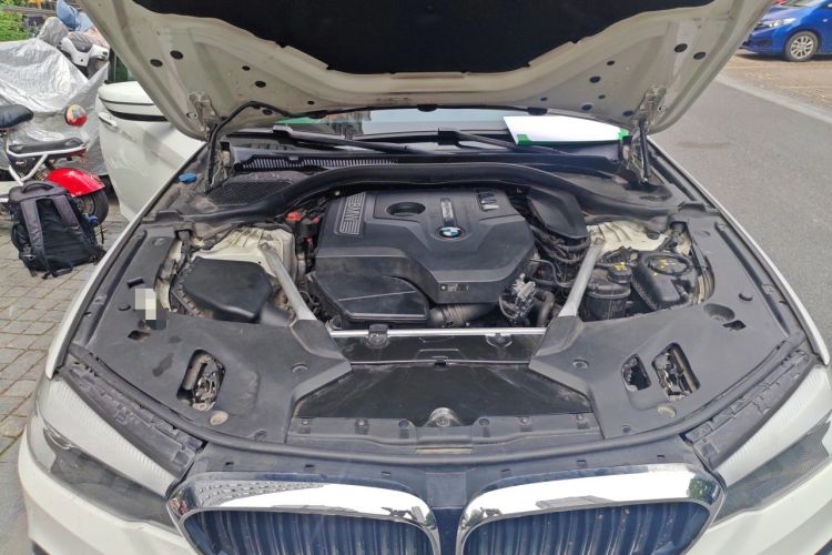 Used BMW 5 Series 2018 525i M Sport Package Engine Bay