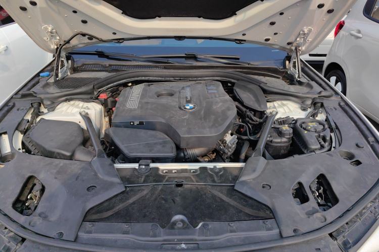 Used BMW 5 Series 2018 528Li Launch Special Edition Engine Bay