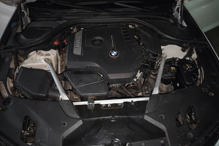 Used BMW 5 Series 2018 525Li Luxury Package Engine Bay