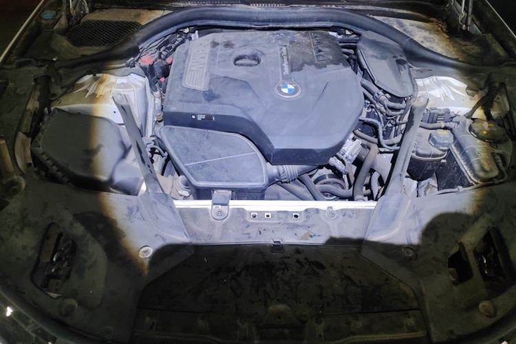 Used BMW 5 Series 2018 528Li Launch Special Edition Engine Bay