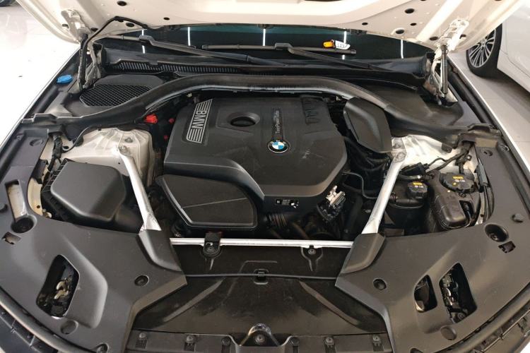 Used BMW 5 Series 2018 525i M Sport Package Engine Bay